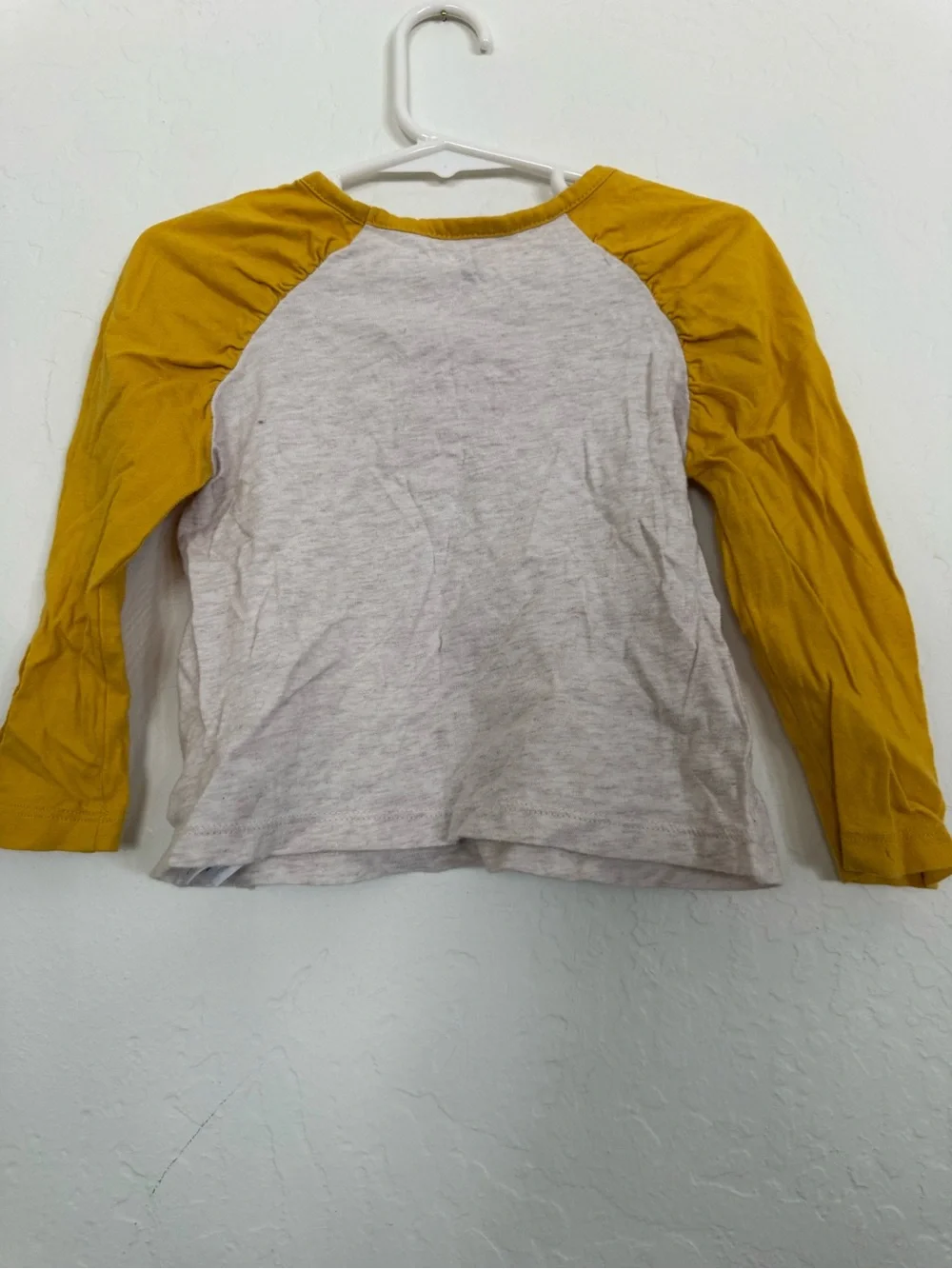 GAP Girls' Mustard Sleeve Graphic Raglan Top